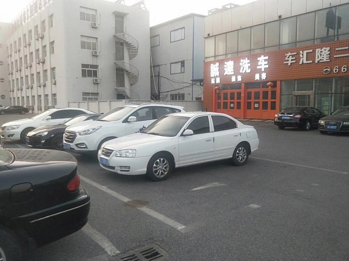盘锦车汇隆二手车行