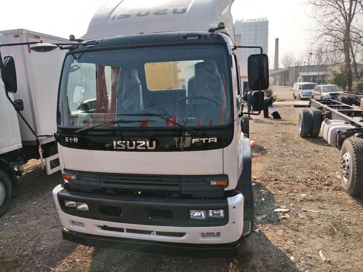 注册资本200万是上海市浦东新区庆铃(五十铃)汽车的直营店,公司专营