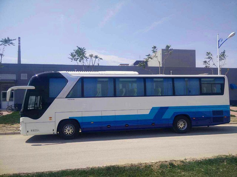 公司简介 北京骏马神州租车公司提供15-55座全新豪华宇通,金龙大巴